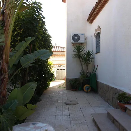 Casa Ricarda Holiday home *